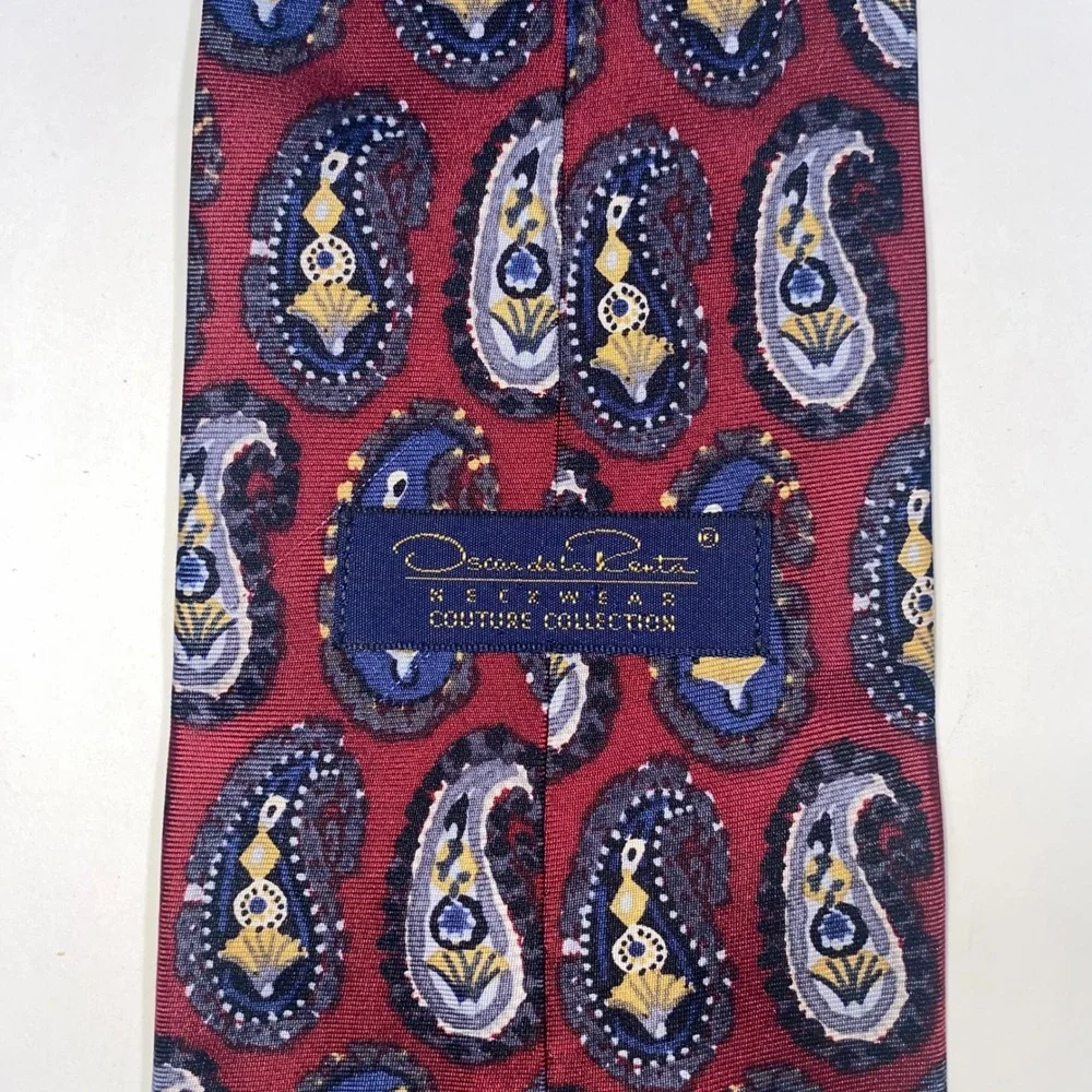 Oscar de la Renta Couture Collection Mens Silk Paisley Tie‎ Burgundy Navy USA